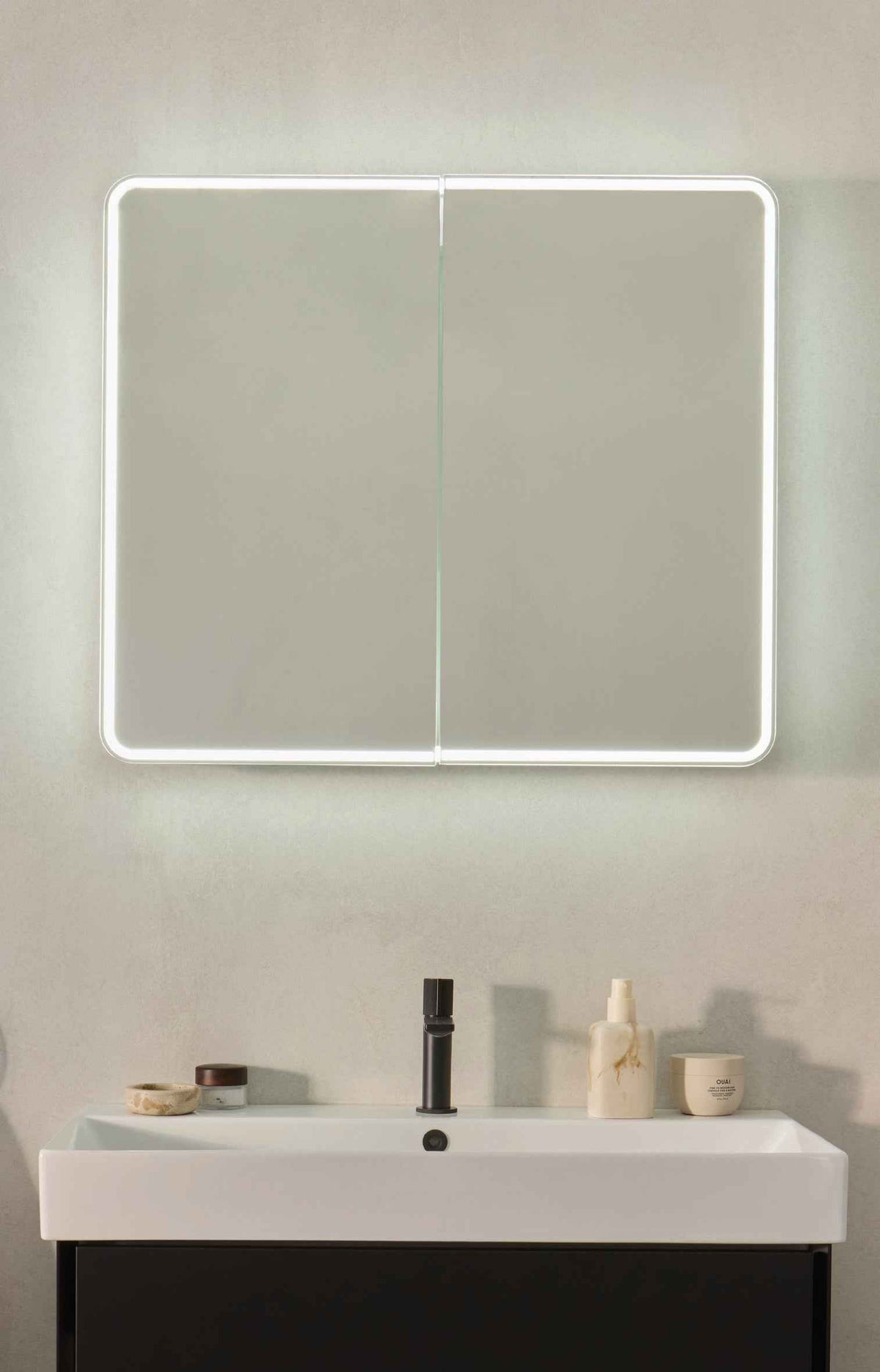 HIB Cayla Cabinet
