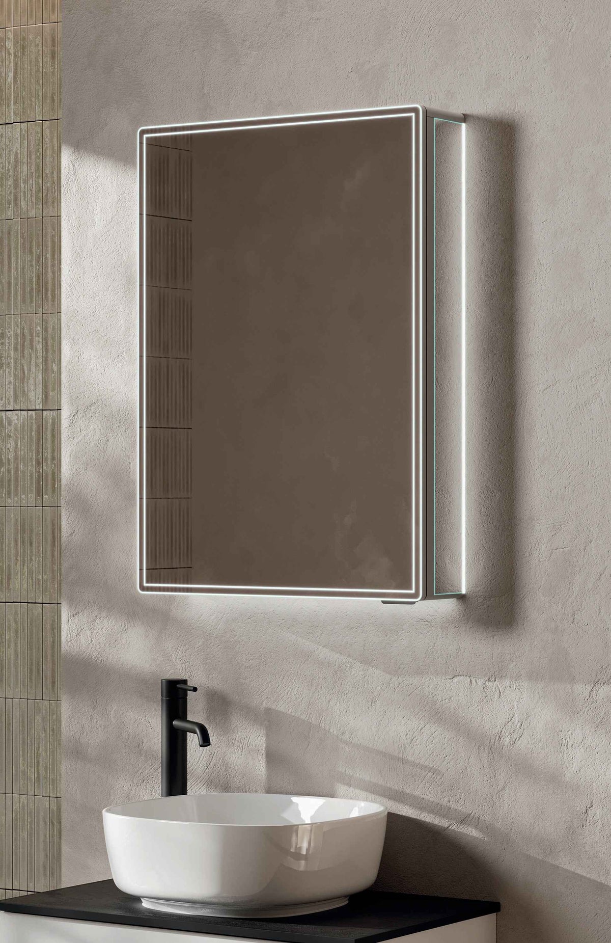 HIB Isoe Cabinet